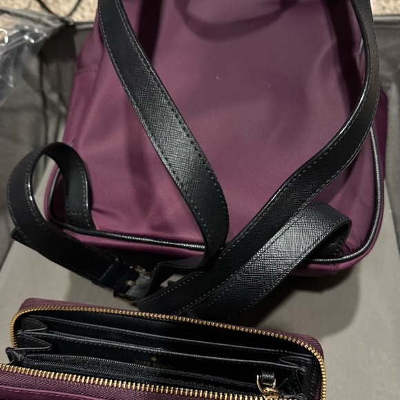 Back pack and wallet - Picture 2 of 3